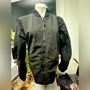 Hollister jacket size L or M